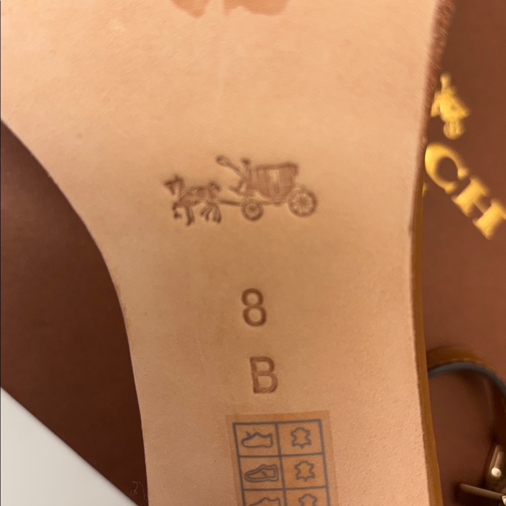 Coach Women's Tan Leather Heels size 8 - Picture 6 of 10